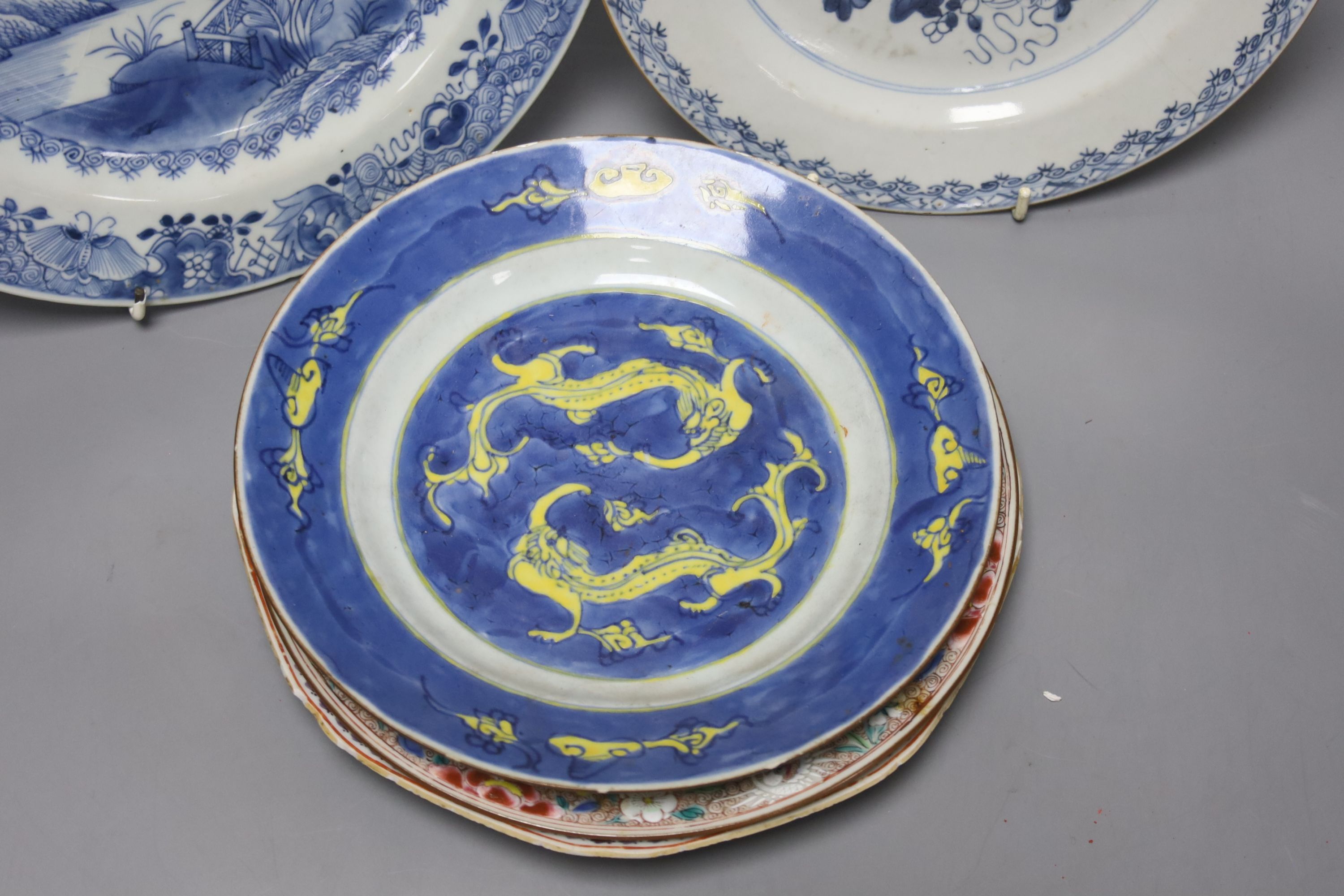 Five 18th century Chinese export plates, diameter 27cm